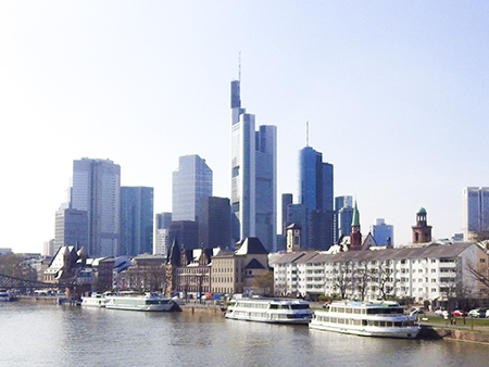 Cours d Allemand Francfort s.M. rive droite centre ville moderne