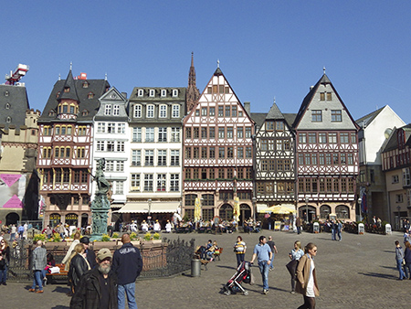 Cours d Allemand Francfort s.M. rive droite centre ville historique, le "R&ouml;merberg"